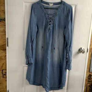Clover + Scout size 2x women's long sleeve faded blue denim dress